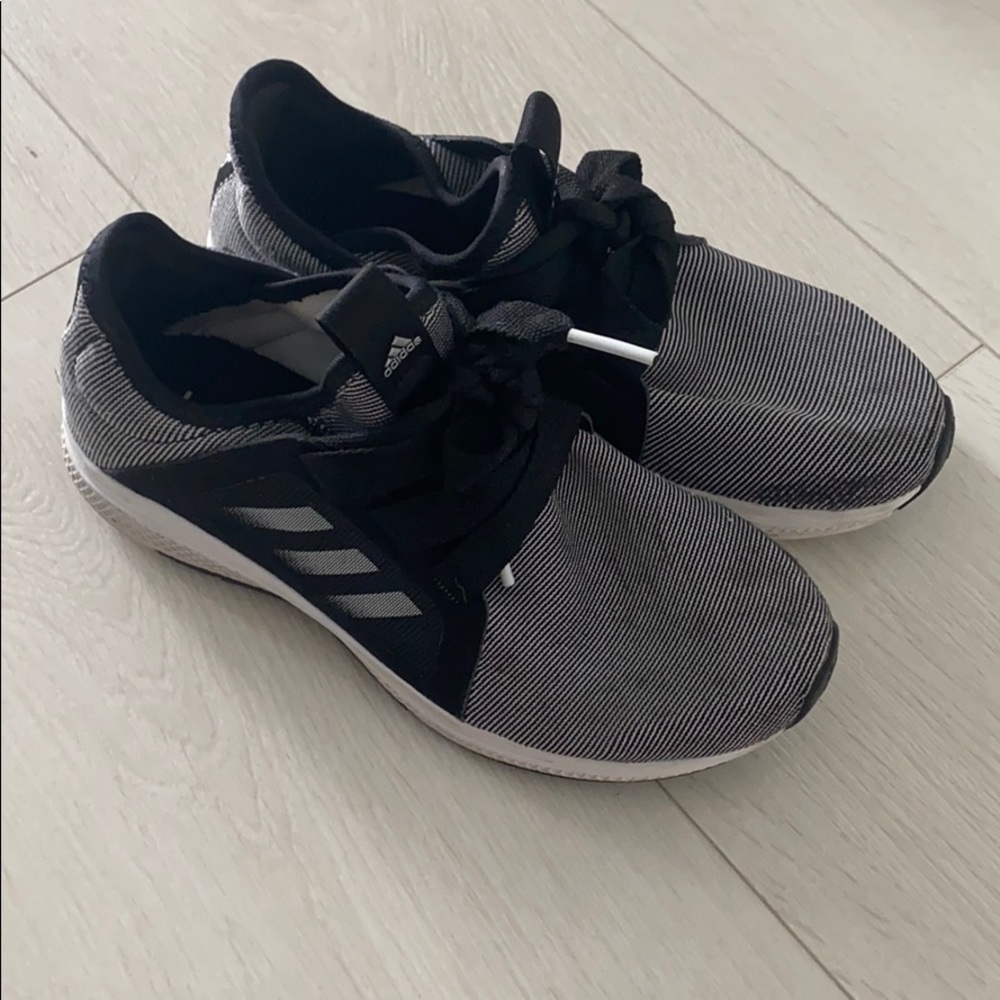 Adidas bounce edge lux